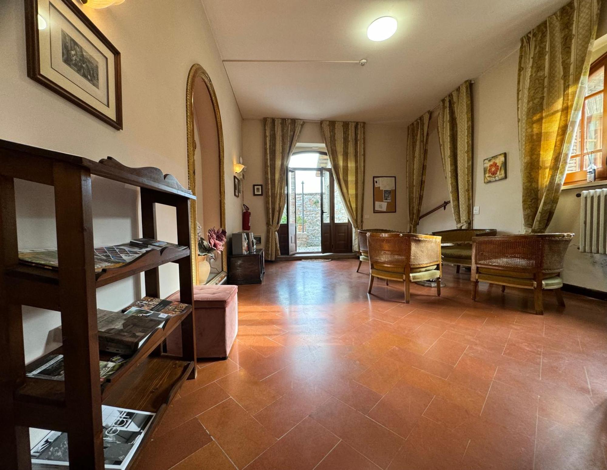 Monastero Ss. Annunziata Hotel Todi Eksteriør billede The interior of the museum