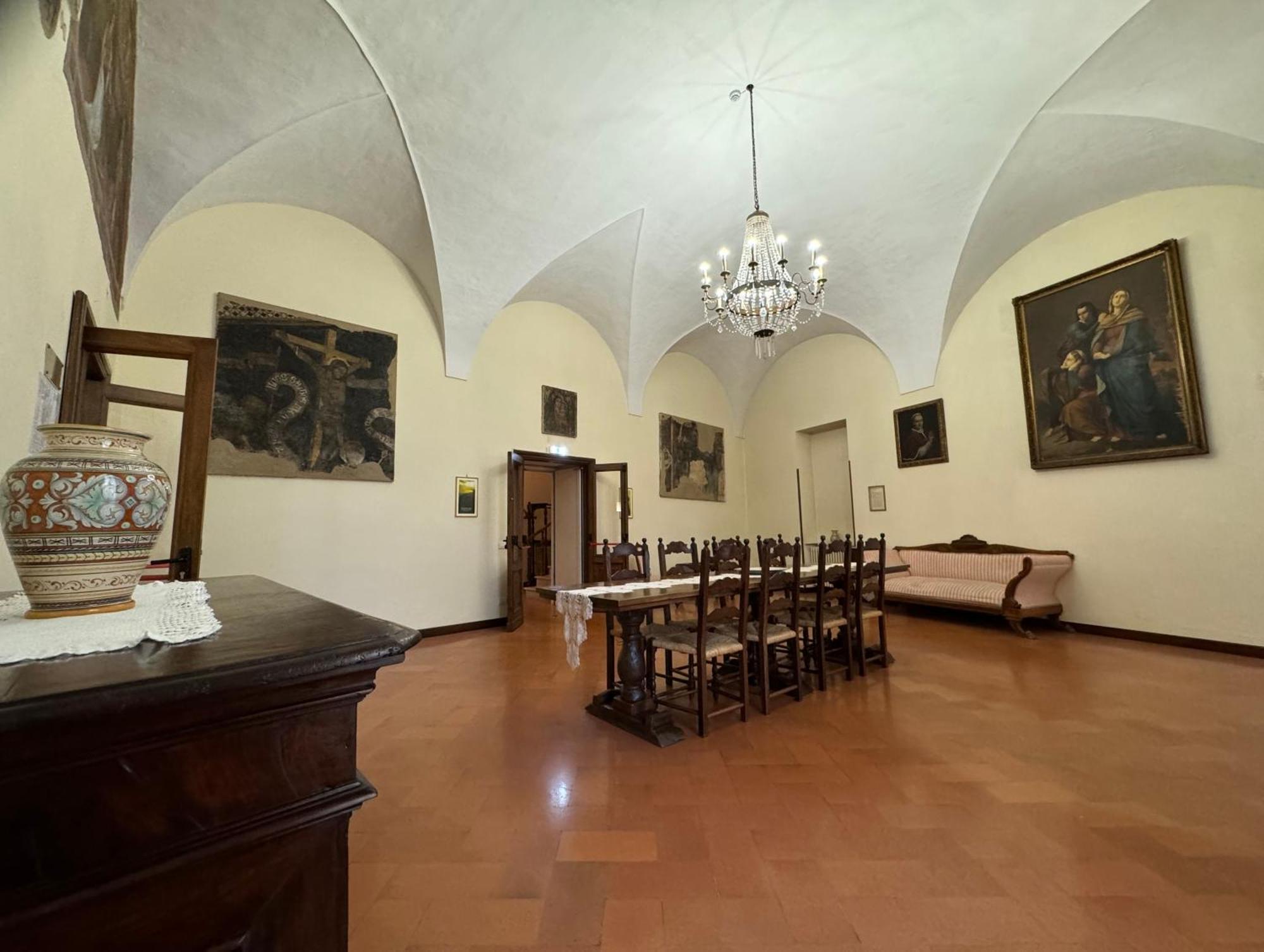 Monastero Ss. Annunziata Hotel Todi Eksteriør billede The Hall of the Archducal Family