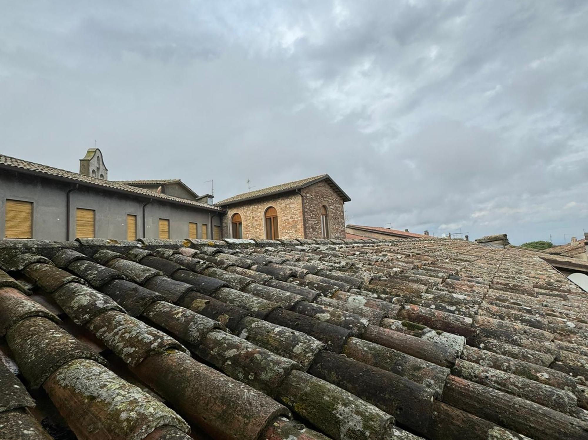 Monastero Ss. Annunziata Hotel Todi Eksteriør billede Roof of the monastery